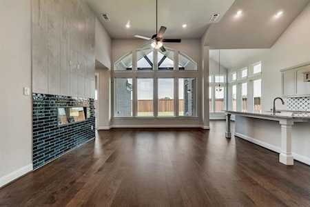 1114 Silverthorne Trail Justin, TX 76247