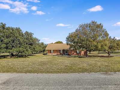 556 W Paloma Court Fort Worth, TX 76108
