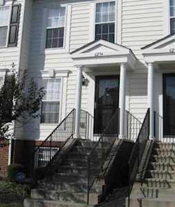 6294 Downwing Lane Columbus, OH 43230