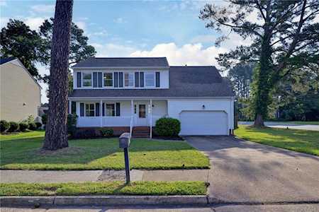 2 St Ashley Place Hampton, VA 23669