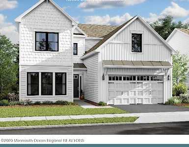 68 Sanctuary Ln #2 Farmingdale, NJ 07727