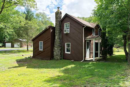 1068 Church Rd Saugerties, NY 12477