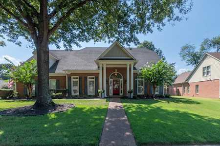 167 Polk Woods Cv Collierville, TN 38017