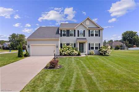 2567 Daegan Dr Avon, OH 44011