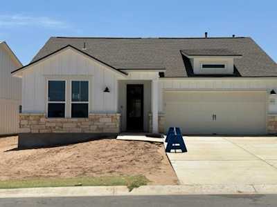 1405 Dancing Oak LN San Marcos, TX 78666