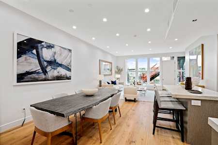47 Diamond St #1B Brooklyn, NY 11222