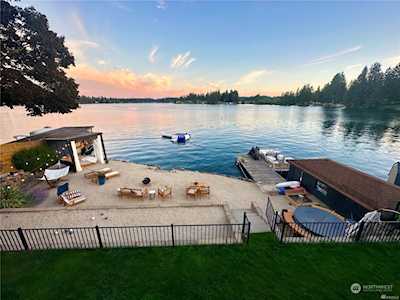 1126 Mountain View Blvd S Spanaway, WA 98387