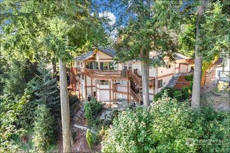 2403 E Lynnwood Dr Longview, WA 98632