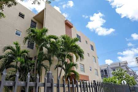 677 SW 9th Ave #109 Miami, FL 33130
