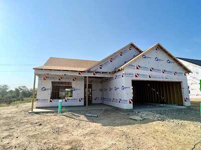 459 Quincy Circle London, OH 43140
