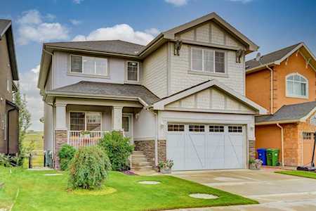 174 Valley Pointe Way NW Calgary, AB T3B 6B3