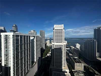 68 SE 6th St #3505 Miami, FL 33131