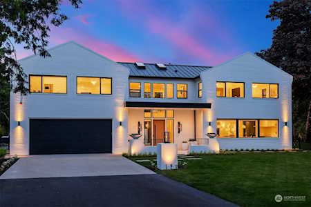 19655 Marine View Dr SW Normandy Park, WA 98166
