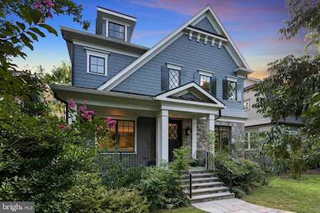 5304 Dorsett Place NW Washington, DC 20016