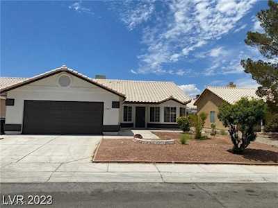 3841 Blairmoor St North Las Vegas, NV 89032