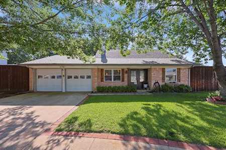 5504 Bishop Court Lake Dallas, TX 75065