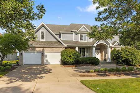 3643 White Eagle Dr Naperville, IL 60564