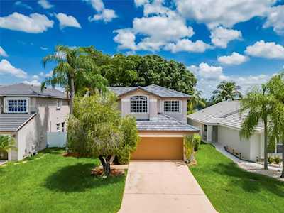 18279 SW 3rd St Pembroke Pines, FL 33029