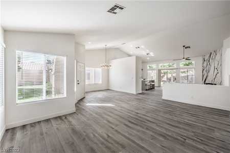 7421 Pinto Bluff St Las Vegas, NV 89131