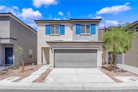 3644 Via Del Robles Ave Las Vegas, NV 89115