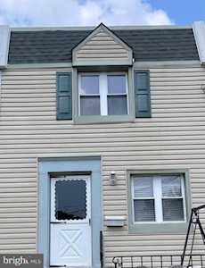 11 Windsor Ln Clifton Heights, PA 19018