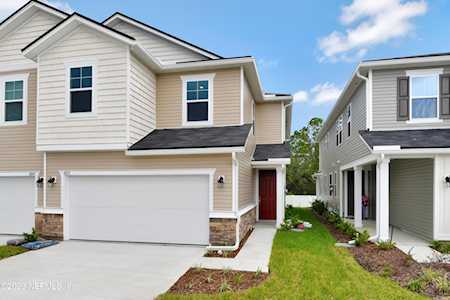 6851 Mirage ST Jacksonville, FL 32244