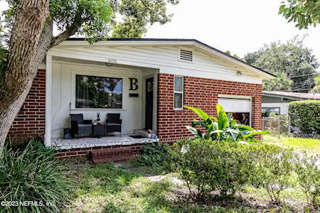 1935 Banbury RD Jacksonville, FL 32211