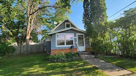 2017 4th Street E Saint Paul, MN 55119