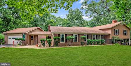 12318 Sherwood Forest Dr Mount Airy, MD 21771