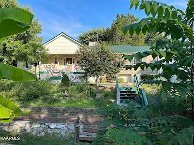 308 W Beaver Creek Dr Powell, TN 37849
