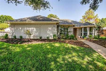428 Sherwood Court Burleson, TX 76028