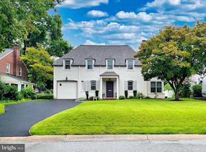 121 Sunset Dr Wilmington, DE 19809