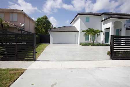 15565 SW 114th St Miami, FL 33196