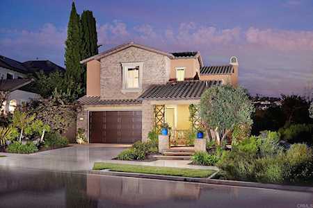 6856 Estrella De Mar Rd Carlsbad, CA 92009