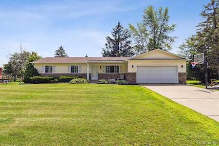 7101 S Fork Dr Swartz Creek, MI 48473