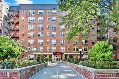 1 Sadore Ln #1X Yonkers, NY 10710