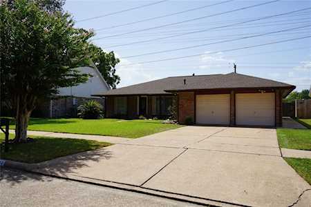 10142 Amblewood Dr Houston, TX 77099