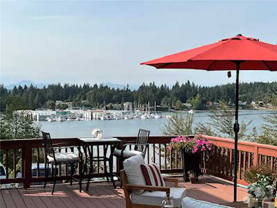 2540 E Phinney Bay Place Bremerton, WA 98312
