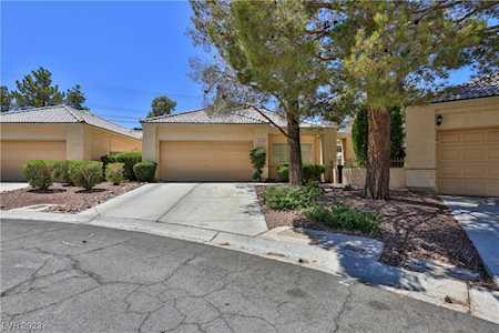 300 Wild Plum Ln Las Vegas, NV 89107
