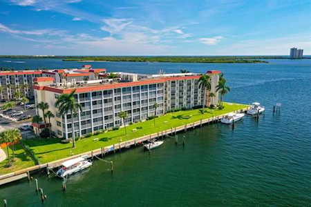 100 Paradise Harbour Boulevard #311 North Palm Beach, FL 33408