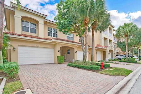 4569 N Artesa Way Palm Beach Gardens, FL 33418