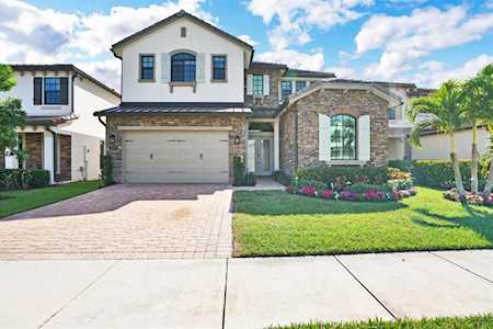 8675 Grand Prix Lane Boynton Beach, FL 33472