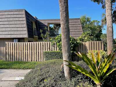 1514 15th Court Palm Beach Gardens, FL 33410