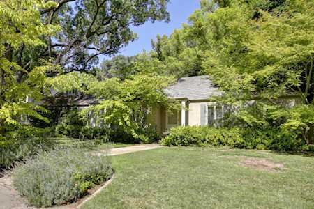 1385 3rd Avenue Sacramento, CA 95818