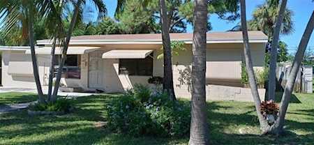 571 NW 41st St Oakland Park, FL 33309