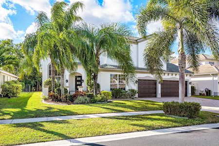 1819 Waldorf Drive Royal Palm Beach, FL 33411