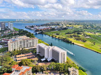 356 Golfview Road #1202 (Ph2) North Palm Beach, FL 33408