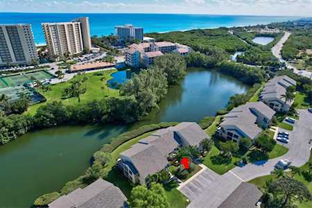 2104 S Fairway Drive Jupiter, FL 33477