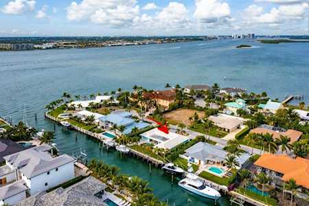 1041 Gulfstream Way Singer Island, FL 33404