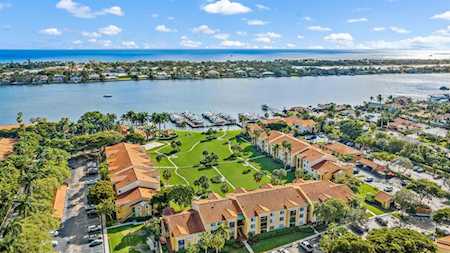 135 Yacht Club Way #109 Hypoluxo, FL 33462